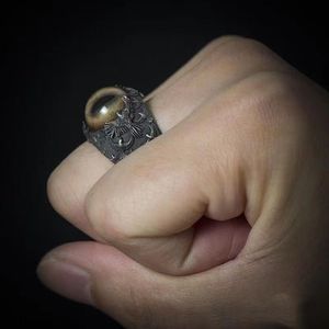 Bague personnalisable vintage en alliage foncé avec motif œil de corbeau et œil de Dieu, en verre, pour l'index, à ouverture réglable - Product Image 2