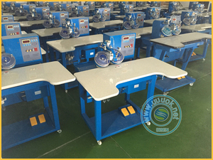 Máquina ultrasónica semiautomática de alta velocidad con PLC para aplicación de diamantes de imitación en tela, 200-270 piezas/minuto, nueva de fábrica. - Product Image 6