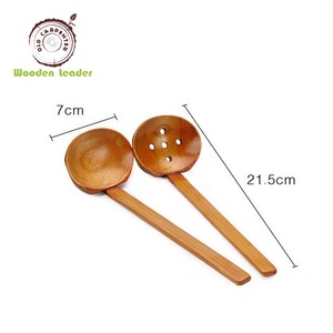 Venta a granel de <span class=keywords><strong>la</strong></span> <span class=keywords><strong>olla</strong></span> caliente Ramen Buffet cucharón <span class=keywords><strong>restaurante</strong></span> de madera cucharas de servir para <span class=keywords><strong>la</strong></span> cocina - Product Image 2
