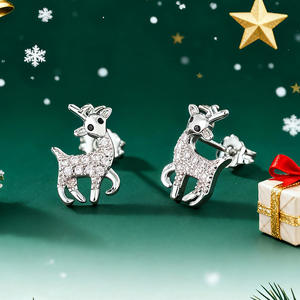 Orecchini a Perno a Forma di Renna, in Lega di Zinco Placcata Oro Rosa con Cristalli e Strass, Gioielli Moda Donna - Product Image 3