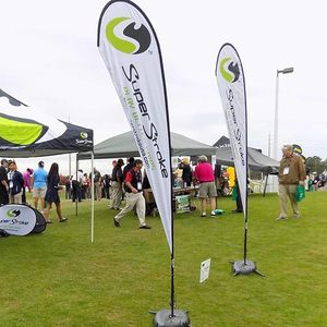 Bandera Cuadrada Impermeable y Resistente a la Decoloración con Impresión de Alta Definición con Temática de Bar de Vinos para Promoción de Vinos y Bares - Product Image 2