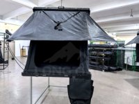 Tente de toit rigide en aluminium triangulaire - RTT 18 cm, hauteur fermée 150 cm, auvent étendu, imperméable et légère