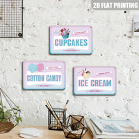 Panneau métallique vintage pastel « Sweet Fluffy Cotton Candy Best in Town » pour décoration murale de confiserie