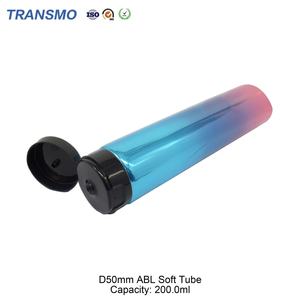 Tube souple en plastique pour crème pour les mains et nettoyant pour le visage, idéal pour les applications cosmétiques et les masques faciaux - Product Image 4