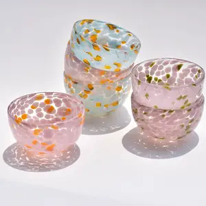 Vente en gros de nouveau bol à pois coloré en verre pour la maison à soufflage manuel de mode bol en verre de couleur rose