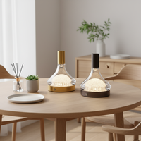 Lampe de table créative moderne minimaliste en forme de bouteille de vin en aluminium, avec batterie intégrée et commande tactile, pour chambre, restaurant, bar