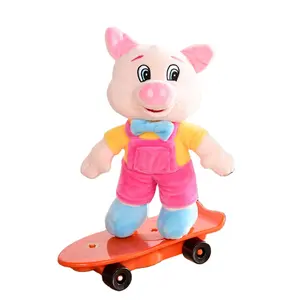 厂家直销毛绒电动玩具滑板猪音乐声音滑动玩具儿童礼品
