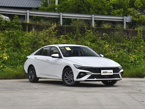Nouvelle Hyundai Elantra <span class=keywords><strong>LUX</strong></span> 1.5L CVT Édition Premium 2023, berline essence avec caméra de recul et toit ouvrant, compacte, pour l'exportation - Product Image 3