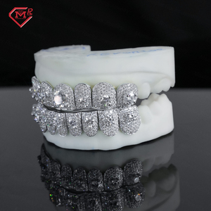 Hiphop abbaglile Custom Moissanite griglie denti <span class=keywords><strong>Grillz</strong></span> grande pietra Vvs Moissanite oro bianco Set diamante <span class=keywords><strong>Grillz</strong></span> - Product Image 3