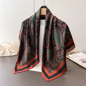 Sciarpe in <span class=keywords><strong>Seta</strong></span> Leggera Color Champagne, Vendita all'Ingrosso, 100 Pezzi Stampati in <span class=keywords><strong>Seta</strong></span> Satinata, Georgette, Crepe, Broccato, Organza, Chiffon - Product Image 2