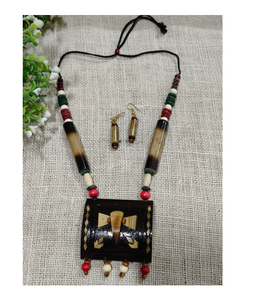 Collar de bambú ecológico hecho a mano con cuentas naturales, accesorio de moda ligero para uso casual y estilo étnico. - Product Image 6