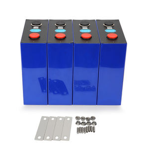 Yiwei LiFePO4バッテリー<span class=keywords><strong>3</strong></span>.2V 280Ah高容量長寿命3000サイクルグレード<span class=keywords><strong>3</strong></span>年保証 - Product Image 1