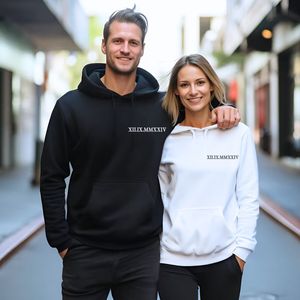 Felpa con Cappuccio Personalizzata con Ricamo 3D <span class=keywords><strong>per</strong></span> San Valentino, Simpatico Distintivo Lavorato a Maglia con Numeri Romani, Regalo Invernale <span class=keywords><strong>per</strong></span> <span class=keywords><strong>Coppie</strong></span> - Product Image 2