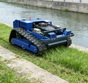 Cortadora de Césped Robótica con Control Remoto, Diseño Mini con Orugas Todoterreno, de Grado Industrial, Nueva y en Oferta - Product Image 3