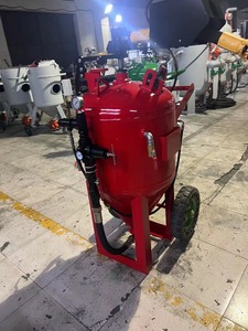 Nhiệm vụ nặng nề dọc nước ướt tủ công nghiệp tự động cát Blaster nồi di động bánh xe máy phun cát - Product Image 5