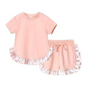Collezione Estiva: Completo Due Pezzi per Bambina con Top Floreale a Maniche Corte in Pizzo e Pantaloncini - Nuova Edizione Estera - Product Image 6