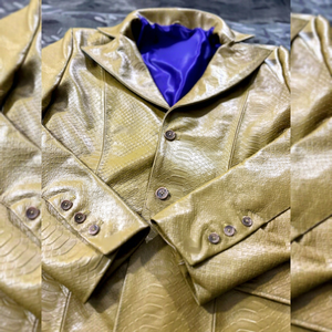 Chaqueta de invierno para hombre de cuero genuino con forro de seda satinada y botones en relieve. - Product Image 1