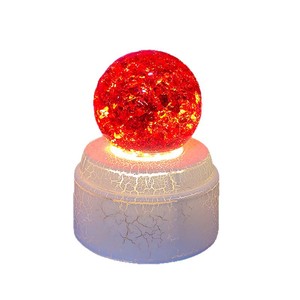 Crack Crystal Ball LED Nightlight Adorno de plástico alimentado por USB para Navidad Año Nuevo Halloween Pascua con acabado giratorio - Product Image 1