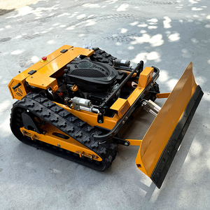 Tondeuse à gazon télécommandée pouvant pelleter la neige modèle de pelle pulvérisateur en option <span class=keywords><strong>Robot</strong></span> <span class=keywords><strong>multifonction</strong></span> vente directe d'usine - Product Image 1