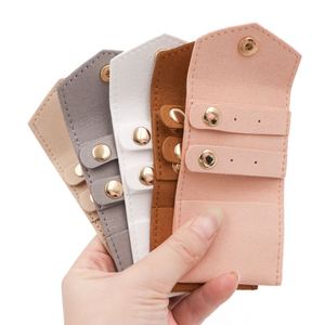 Estuche Portátil Compacto de Microfibra para Guardar Anillos, Aretes y Joyas, Mini Bolsa - Product Image 1