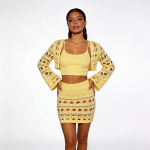 Conjunto de <span class=keywords><strong>Dos</strong></span> Piezas Personalizado BSCI/WRAP para Mujer, Estilo Vintage, Color Amarillo Mantequilla, Bolero Tejido con Logotipo Frontal, Camiseta sin Mangas, Suéter Dulce y Picante - Product Image 6