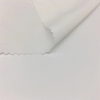 Vente en gros 100% polyester blanc tissu en mousseline de soie fine anti-pilules respirant croisé sergé tissé pour vêtements musulmans pour garçons filles