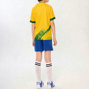ชุดเสื้อฟุตบอลเด็กชายสีเหลืองเขียวแขนสั้นโพลีเอสเตอร์ 100% ระบายความชื้นและแห้งเร็วชุดฝึกซ้อมเยาวชนชุดแข่งขันฤดูร้อน - Product Image 1