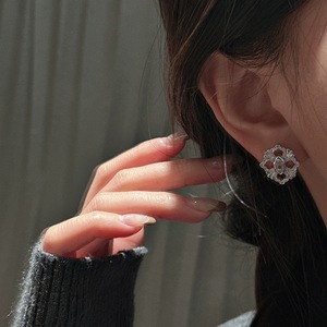 Wenchi S925 Pure <b>Silver</b> Antique Carved <b>Earrings</b> Niche Design Light Luxury Simple Fashionable Personalized Vintage Printed for - Product Image 2