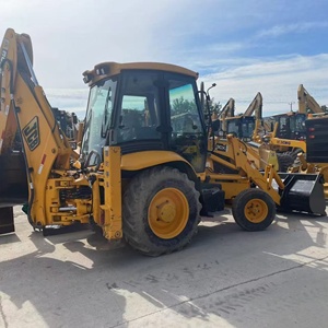 รถตักล้อยาง JCB 3CX พร้อมระบบไฮดรอลิก เครื่องยนต์คัมมินส์ รับน้ำหนักได้ 9 ตัน ขับเคลื่อนสี่ล้อ สำหรับงานก่อสร้าง - Product Image 3