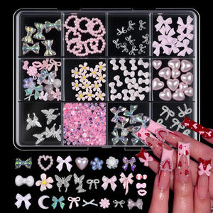 Venta al por mayor de adornos 3D coloridos de mariposa fresa para uñas, lazos, pedrería plana para uñas, <span class=keywords><strong>flores</strong></span> de resina para <span class=keywords><strong>manicura</strong></span> DIY - Product Image 5
