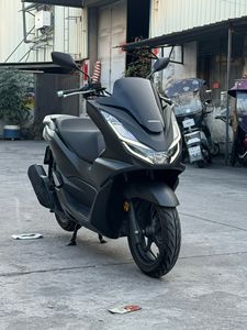 Scooter PCX160cc con Inyección de Combustible y Refrigeración por Aire, Modelo 2026, el Más Vendido en la UE, Entrega Directa de Fábrica, Exportable - Product Image 3