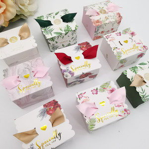 Custom Luxury Box Type Paper Candy Bags Small Food Birthday Favors Wedding Gift Box with Ribbon