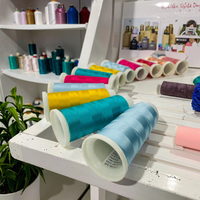 Fil à Broderie en Rayonne Soyeuse en Gros 200 Couleurs 5000m 120d/2 Viscose pour Broderie Main Couture Crochet Teint de Qualité