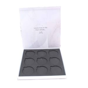 Estuche Protector Rígido de Lujo Personalizado con Relieve para Joyas y Relojes, Caja de Regalo Premium Estilo Libro con Laminado Mate Magnético - Product Image 1