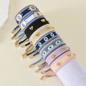 <span class=keywords><strong>Bracelet</strong></span> tissé fait main personnalisé <span class=keywords><strong>avec</strong></span> pompon, broderie en tissu, cordon réglable, <span class=keywords><strong>bracelet</strong></span> d'amitié, logo brodé, bracelets <span class=keywords><strong>avec</strong></span> logo personnalisé - Product Image 2