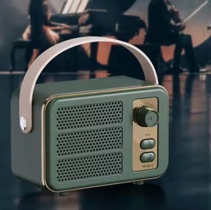 Altavoz Bluetooth Portátil Retro <span class=keywords><strong>K3</strong></span> con Luces LED RGB, Mini Altavoz Inalámbrico con Batería, Subwoofer Estéreo para Fiestas al Aire Libre, Música para el Hogar - Product Image 2