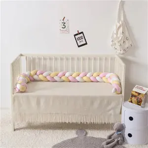 Подушка для детской кроватки