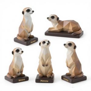 Estatuilla de resina de suricata de pie, escultura de desierto pintada a mano, regalo de Decoración de mesa de Vida Silvestre realista/geométrica - Product Image 2