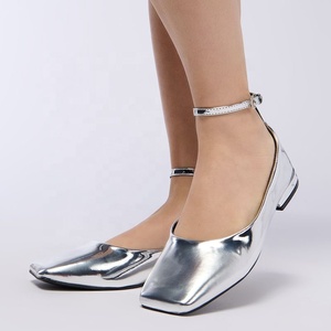 Sandalias Personalizadas Plateadas con Punta Cuadrada para Mujer, Zapatos Casuales con Correa en el Tobillo, Zapatos Planos Metálicos de Oficina para Mujer - Product Image 3