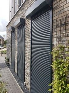Puerta Enrollable Vertical <span class=keywords><strong>de</strong></span> Aluminio Resistente a Huracanes y al Viento, Protección <span class=keywords><strong>de</strong></span> Seguridad Exterior, Diseño Moderno, Tamaño Personalizable - Product Image 3