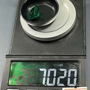 Pierre d'émeraude colombienne de taille Asscher cultivée en laboratoire - Product Image 5
