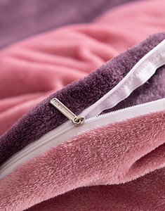 <span class=keywords><strong>Set</strong></span> Biancheria da Letto Invernale in Morbido <span class=keywords><strong>e</strong></span> Soffice Velluto di Poliestere al 100% con <span class=keywords><strong>Copripiumino</strong></span> <span class=keywords><strong>Matrimoniale</strong></span> King Size <span class=keywords><strong>e</strong></span> Lenzuolo - Product Image 2