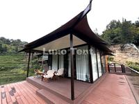 LUXOTENT-TONA Tente d'hôtel Glamping 45 ㎡ de style amélioré en PVDF à triple toit et cadre en aluminium verre et mur dur avec terrasse extérieure