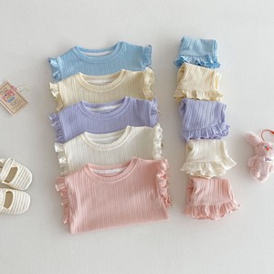 ชุดเซ็ต 2 ชิ้นสำหรับเด็กผู้หญิง ฤดูร้อนใหม่ ขายส่ง เสื้อกล้ามระบายขอบระบายอากาศได้ดี และกางเกงขาสั้น สีพื้น ชุดลำลอง โพลีเอสเตอร์ - Product Image 1