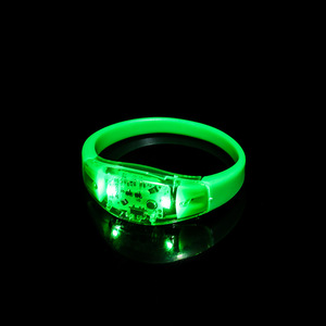 กำไลข้อมือไฟ LED เรืองแสงในที่มืด ของชำร่วยสำหรับคอนเสิร์ต ฮาโลวีน วันเกิด งานรื่นเริง สำหรับผู้ใหญ่และเด็ก - Product Image 2