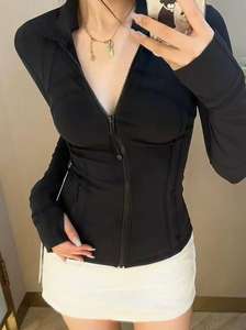 Camiseta de yoga Lulu Plus Size de alta calidad con cremallera, elástica, transpirable, con tirantes cruzados y cuello en V, conjunto deportivo para gimnasio y fitness. - Product Image 4