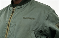 Blouson Bomber MA1 Homme Hiver Personnalisé avec Logo OEM, Tissu Polyester, Broderie Logo Avant, Col Montant, Vente en Gros OEM, Faible MOQ