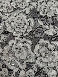 Dentelle florale brodée <span class=keywords><strong>de</strong></span> perles éclatantes, simple et élégante, broderie florale, robe <span class=keywords><strong>de</strong></span> mariée, dentelle française - Product Image 2