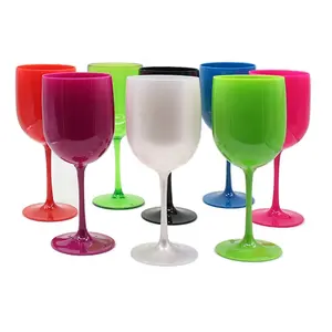 BPA ücretsiz yeniden kullanılabilir özelleştirilmiş renkli plastik düğün şarap bardağı kırılmaz şarap bardağı