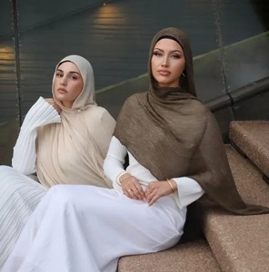 Venta caliente textura mezcla de algodón arrugada algodón Modal Hijabs venta al por mayor arrugada sucia rayón <span class=keywords><strong>Hijab</strong></span> mujeres musulmanas <span class=keywords><strong>Hijab</strong></span> - Product Image 2